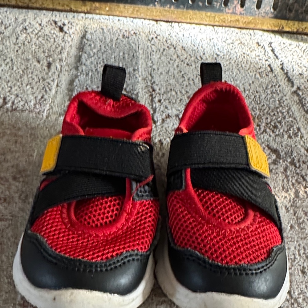 Kids Red and Black Shoes- WEEBOK brand with Velcro straps. Lightweight
